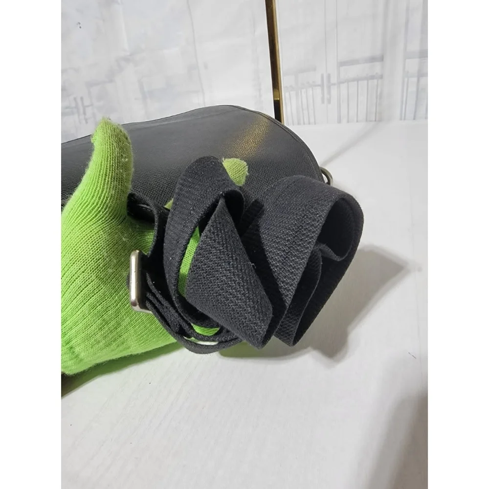 Louis Vuitton Taiga Andrei Messenger Bag Black